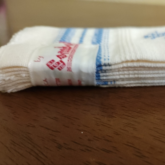 Vintage NOS 1960s Guatemalan Cocktail Napkins by Sombol - Picture 3 of 9